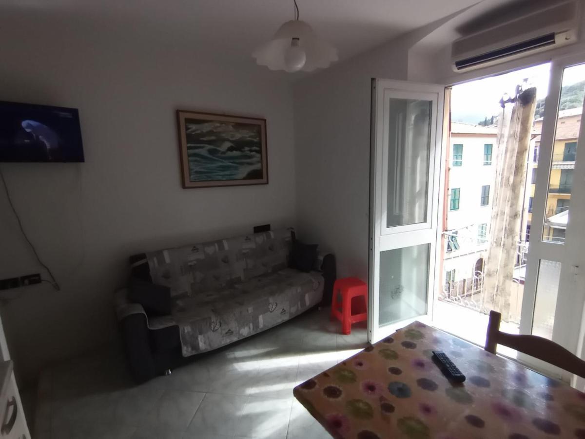 شقة Casa Albarosa, 10 Min Walk Train Station, Free Parking. لا سبيتسْيا المظهر الخارجي الصورة