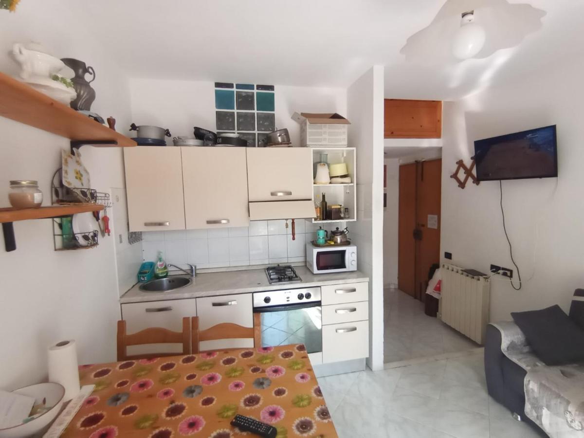 شقة Casa Albarosa, 10 Min Walk Train Station, Free Parking. لا سبيتسْيا المظهر الخارجي الصورة